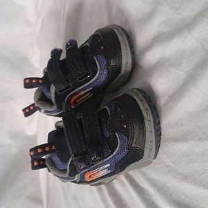 Sprockets brand kids shoes.‎